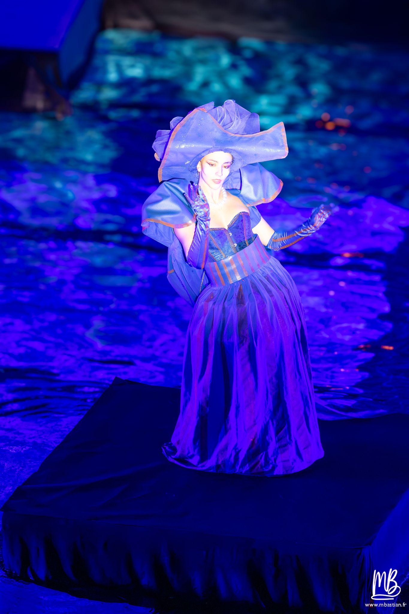 20251206 LA FABRIQUE A CONTES (BNS) MB 203